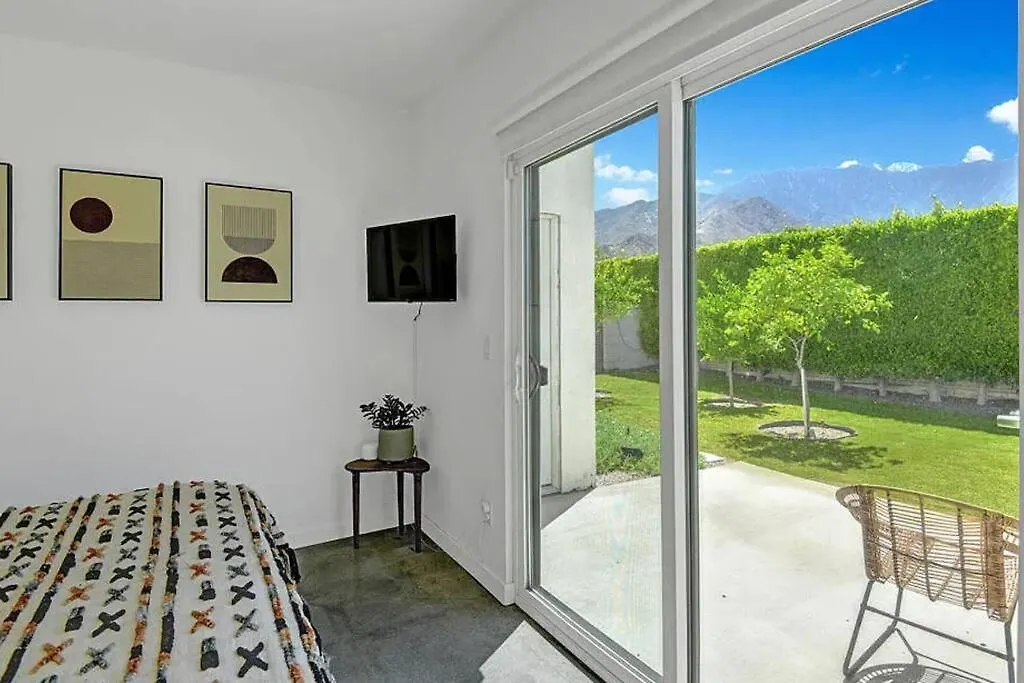 Pink Sands Palm Springs Villa