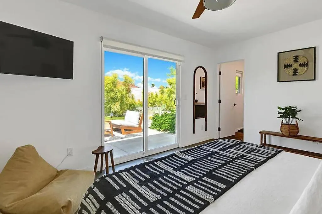 Pink Sands Palm Springs Stati Uniti